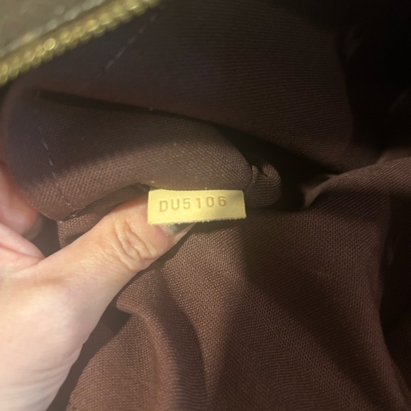 Louis Vuitton Berri PM bag Authentic - Picture 12 of 16